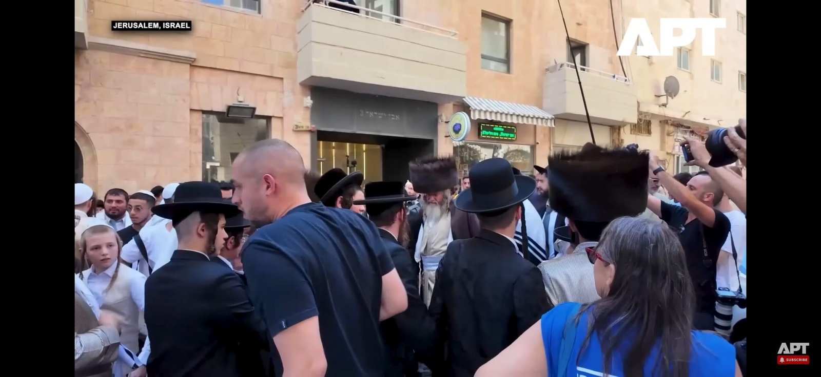 The Sabbath Stand-Off Outside a Jerusalem Café